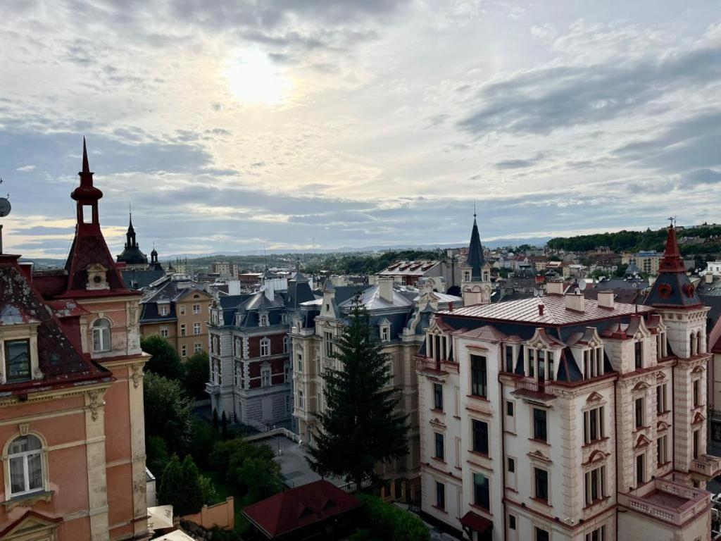 Residence Polonia Karlovy Vary Luaran gambar