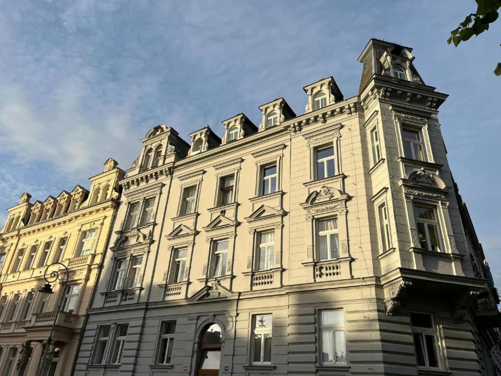 Residence Polonia Karlovy Vary Luaran gambar